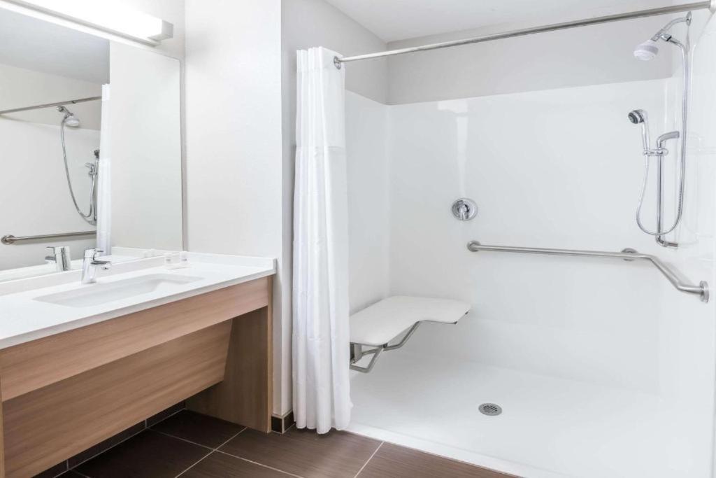 Microtel Inn & Suites By Wyndham Gambrills Odenton Экстерьер фото